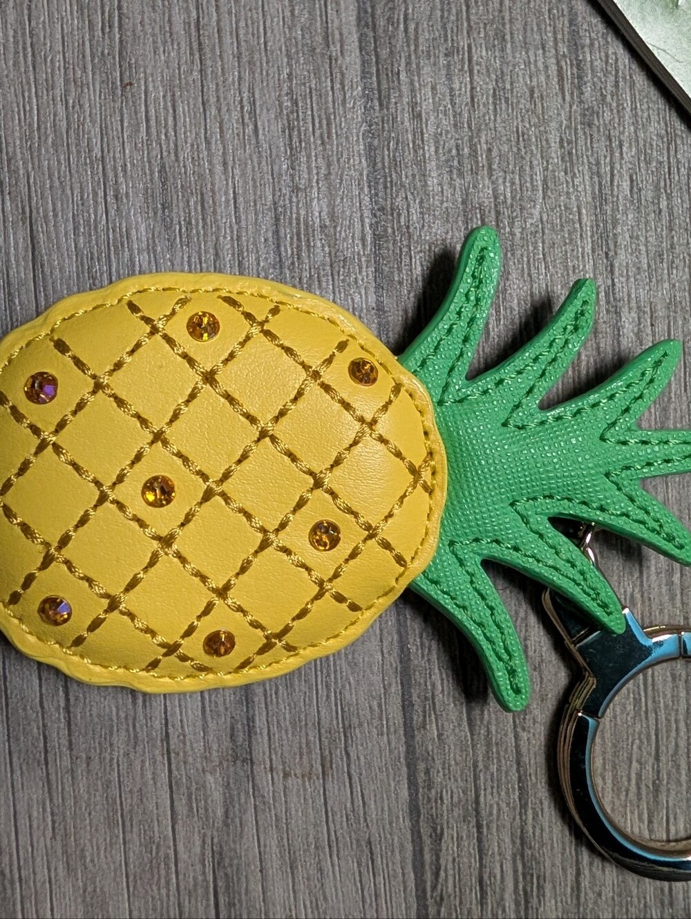 Kate Spade Pineapple Keychain ππππ - Picture 2 of 5